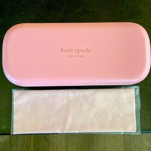 KATE SPADE EYEGLASS CASE A WITH LENS CLEANER